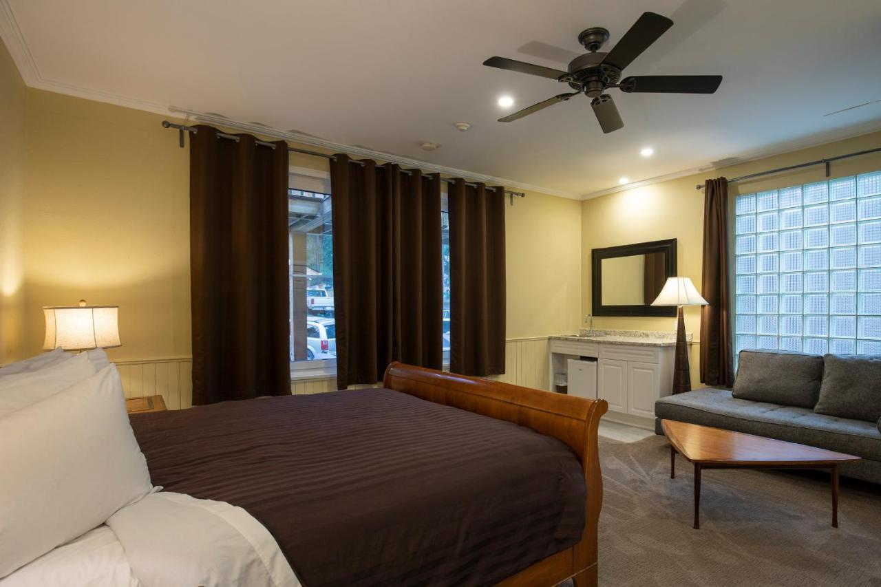 Banff Boutique Inn - Adults Only Екстериор снимка